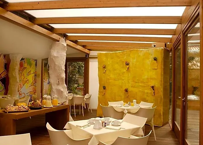 Otel Abitart 4*