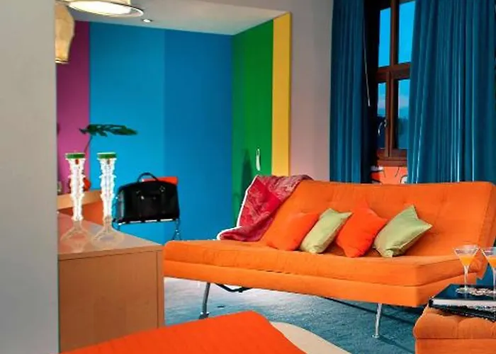 Abitart Hotel 4*